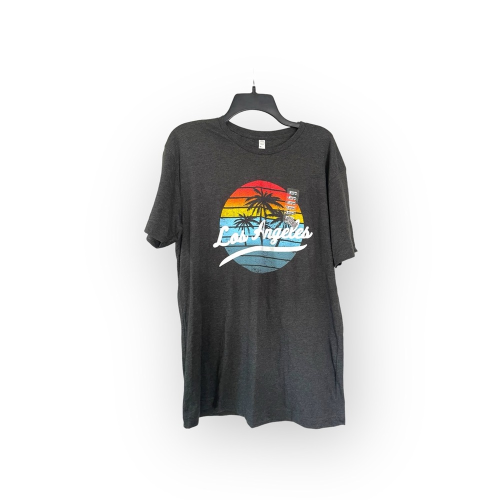 NWT men’s gray L.A. short sleeved t-shirt. Los Angeles